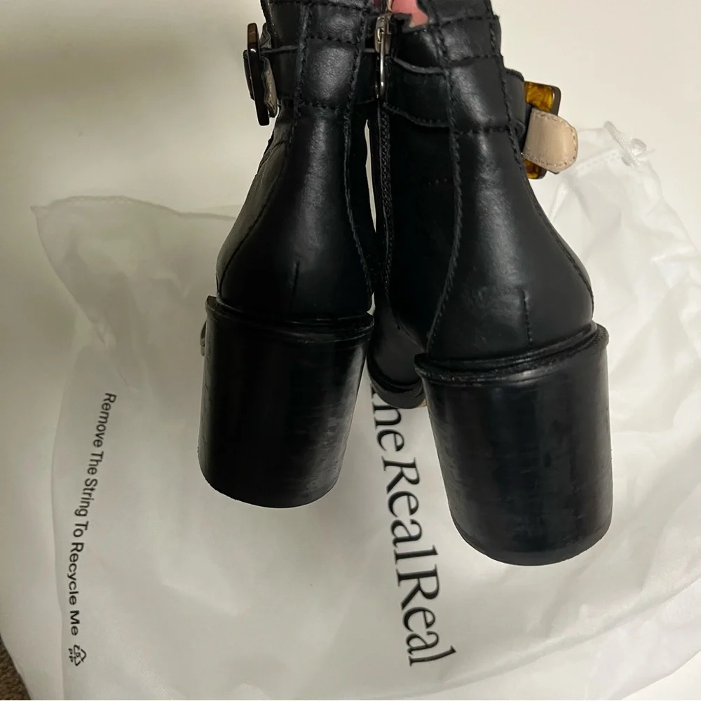 ELIZABETH and JAMES black booties - Picture 2 of 6